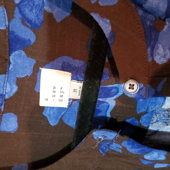 Rayon floral blouse - Picture 2 of 9